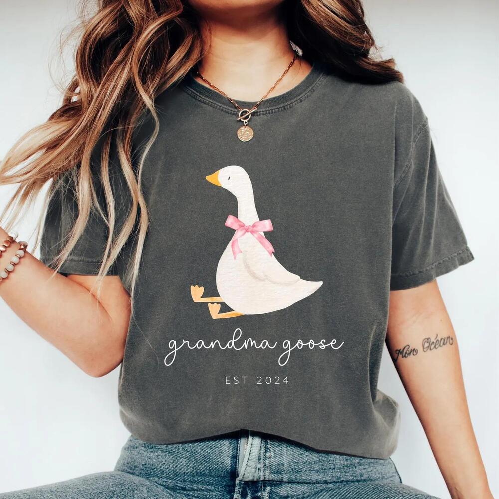 Grandma Goose Shirt, Silly Goose Shirt, Mothers Day Gift, Mom Tee